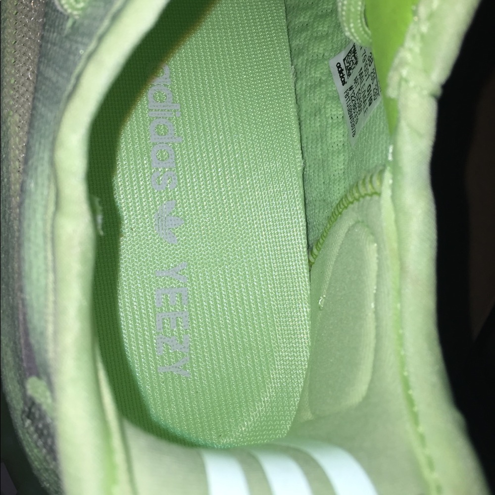 Yeezy’s - Picture 2 of 2